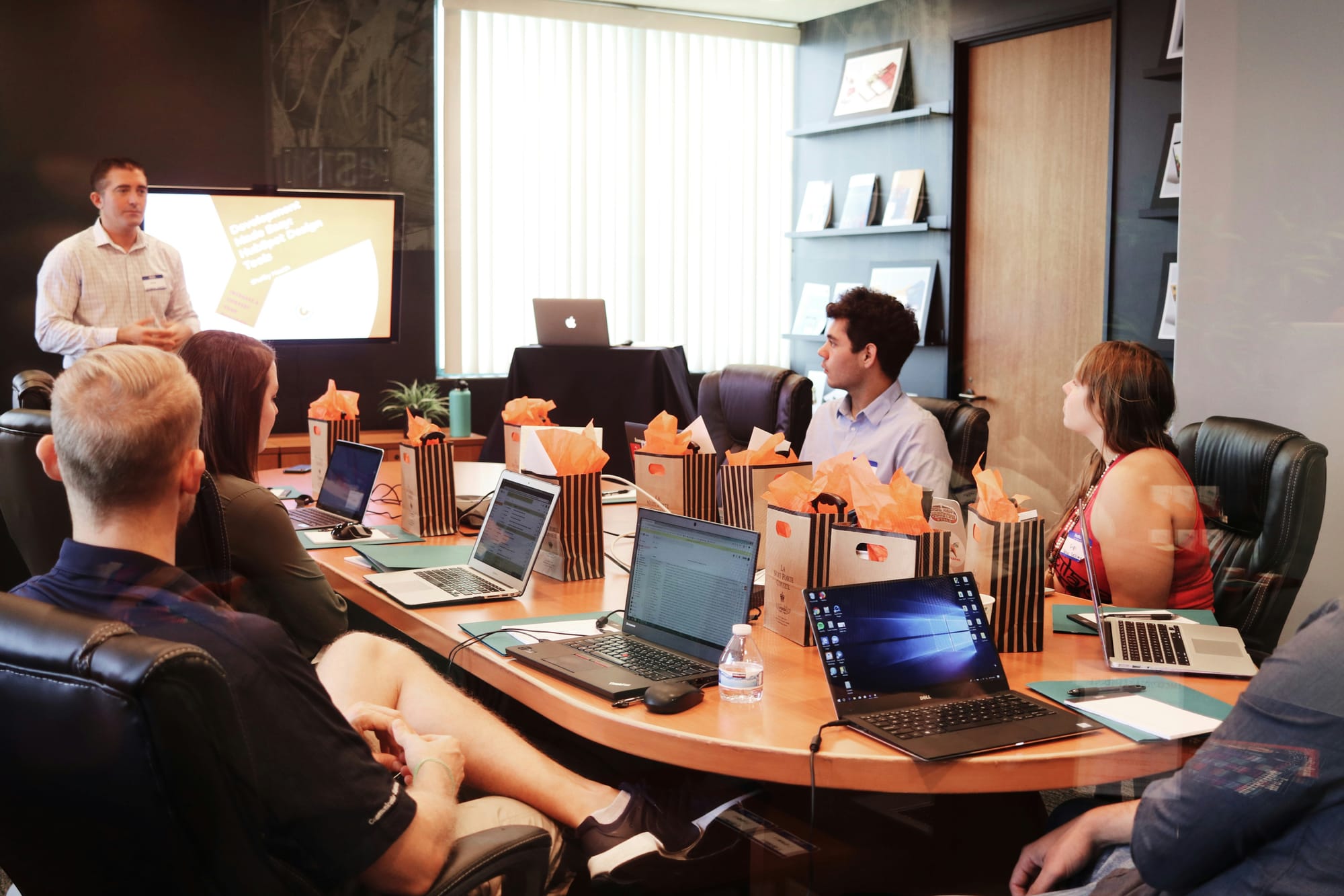 a team meeting on the Virtual Reality Business Applications