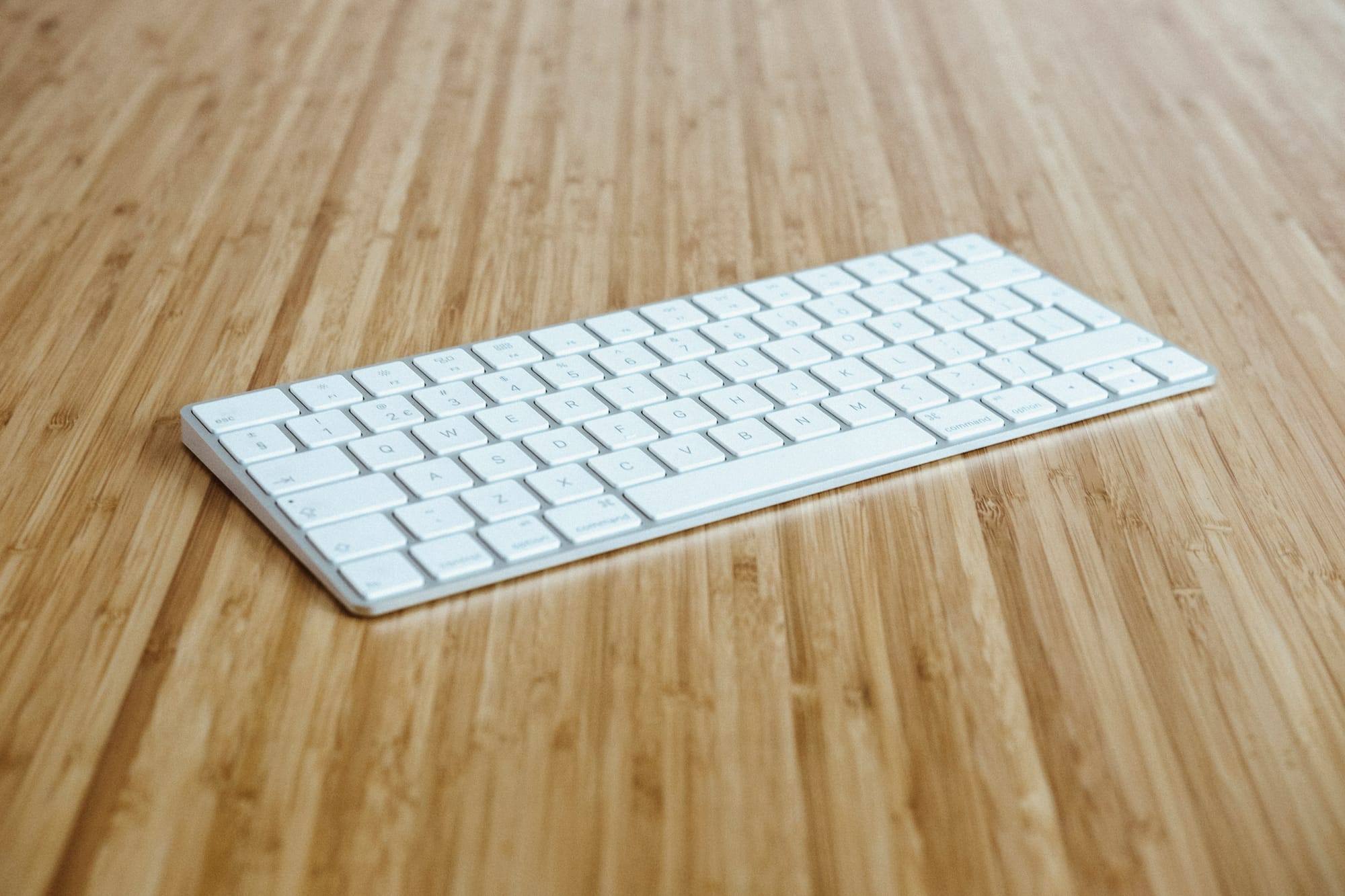 a wireless keyboard - Oculus Keyboard