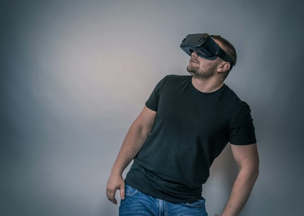 man experiencing Virtual Reality Therapy