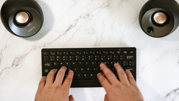 person typing on Oculus Keyboard